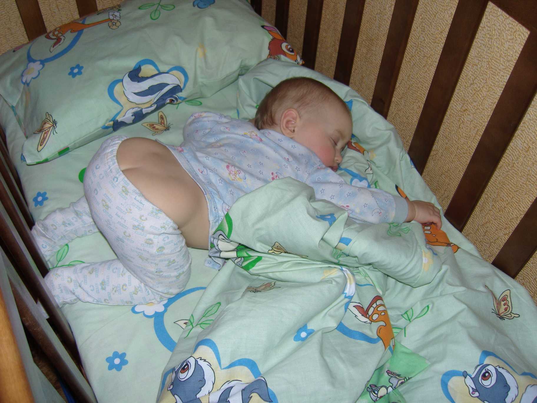 Ребенок не спит днем: почему, причины для беспокойства, что делать длительность фазы сна консультация доктора комаровского характер режим дня