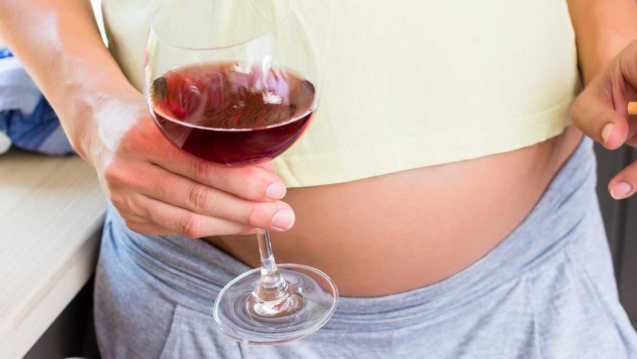 Вино при беременности в третьем триместре: можно ли выпить один бокал, отзывы женщин | suhoy.guru