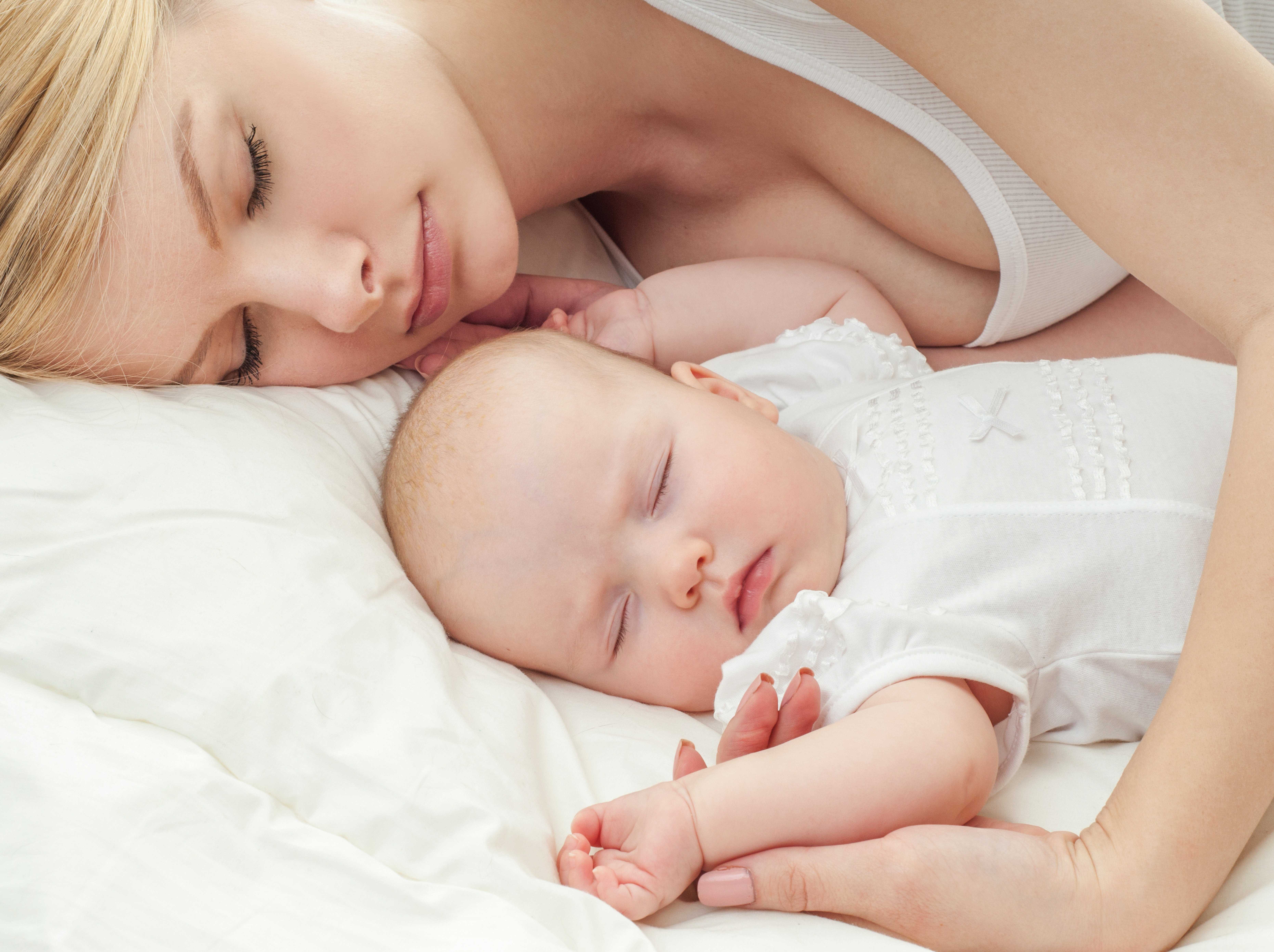 Сколько должен спать ребенок в 5 месяцев | уроки для мам