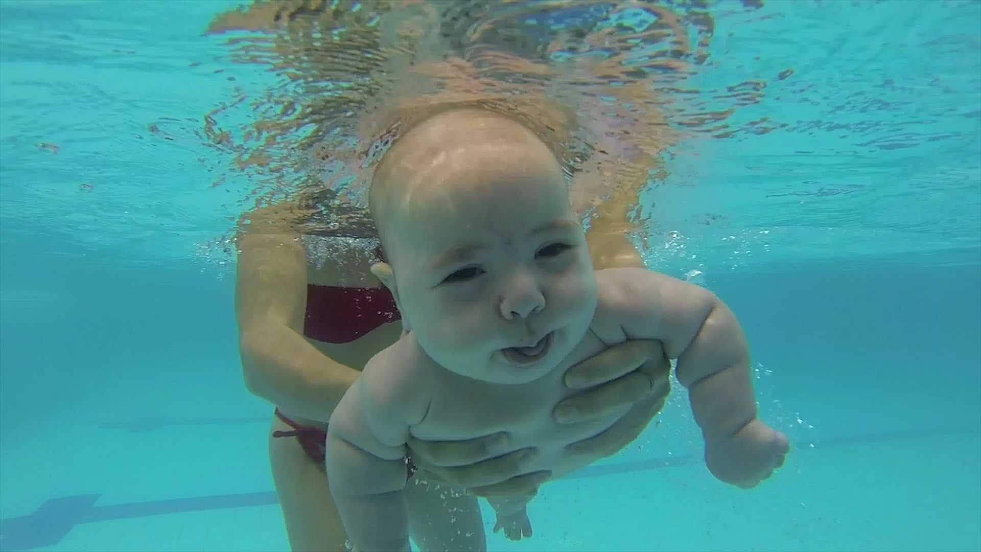 Как купать новорожденного | уроки для мам