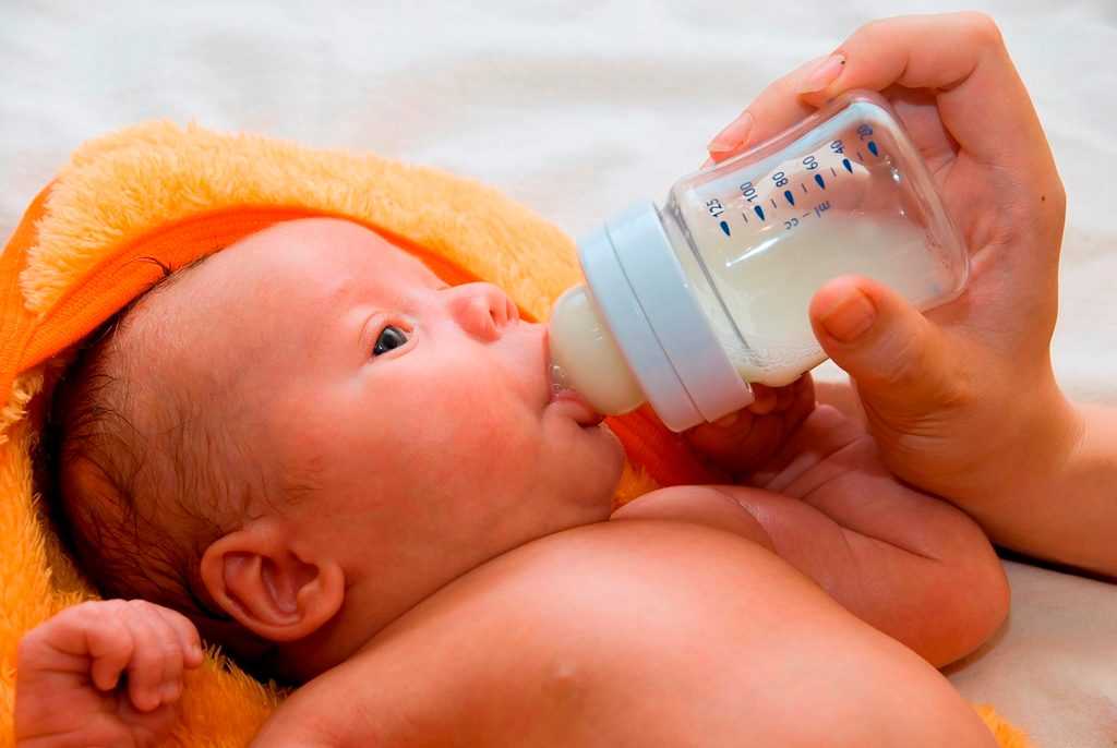 Как понять, что ваш ребенок наелся грудным молоком