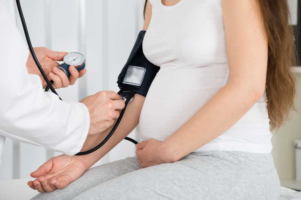 Высокое давление при беременности на ранних и поздних сроках - причины и лечение