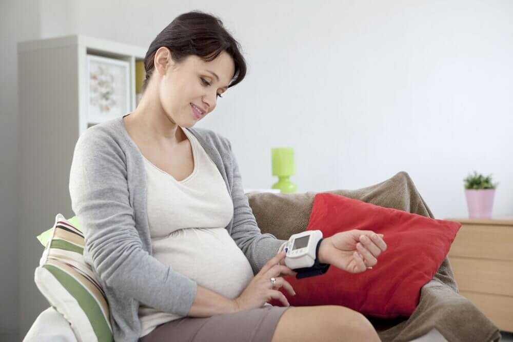 Как снизить давление при беременности? причины и последствия высокого давления