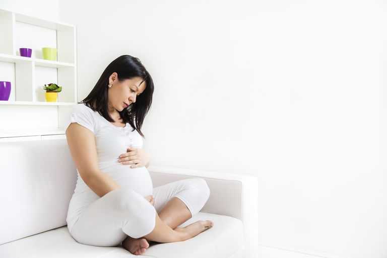 Понос на ранних сроках беременности: когда требуется лечение?