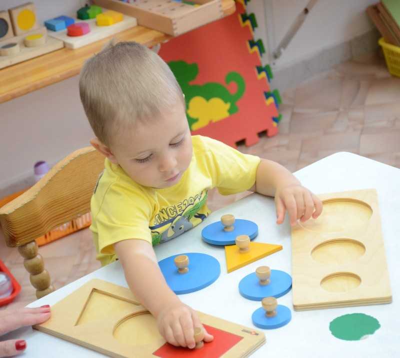 Как научить ребенка играть самостоятельно: 7 дельных подсказок мамам - детская психология