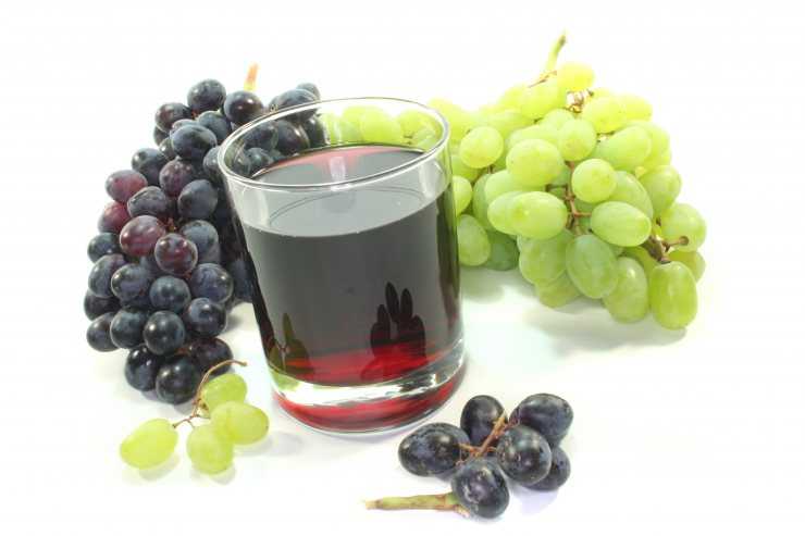 С какого возраста можно виноград ребенку: польза, противопоказания и в каком количестве можно давать виноград малышу - всё о здоровой жизни