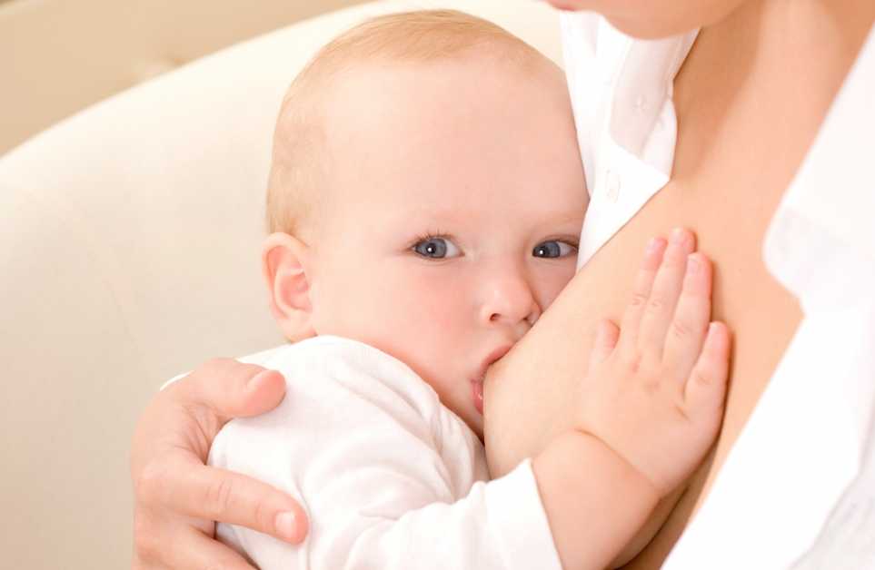 Что можно кушать кормящей маме при коликах у новорожденного