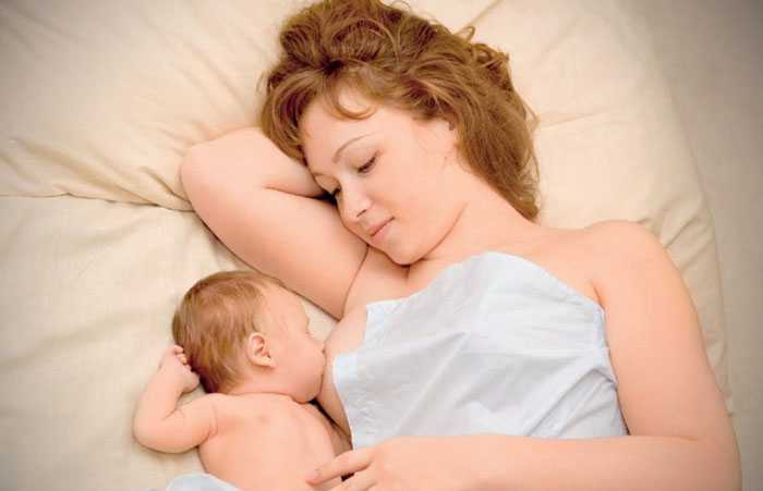 Сколько спит ребенок в 3 месяца Нормально ли укладывать его с грудью или нужно отучать и приучать засыпать иными способами может ли сон с грудью у 3-х месячного ребенка привести к проблемам в будущем и трудностям в засыпании