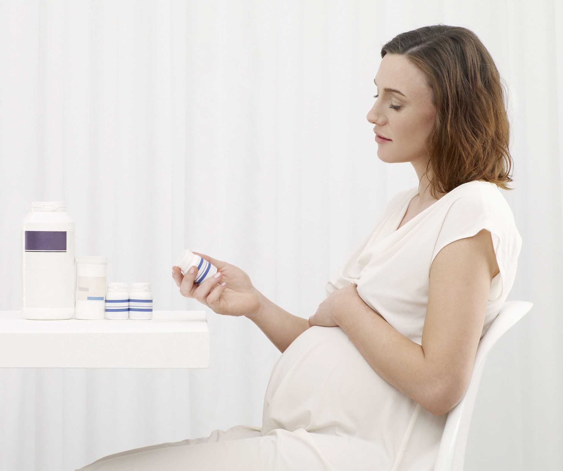 Чем лечить простуду при беременности?