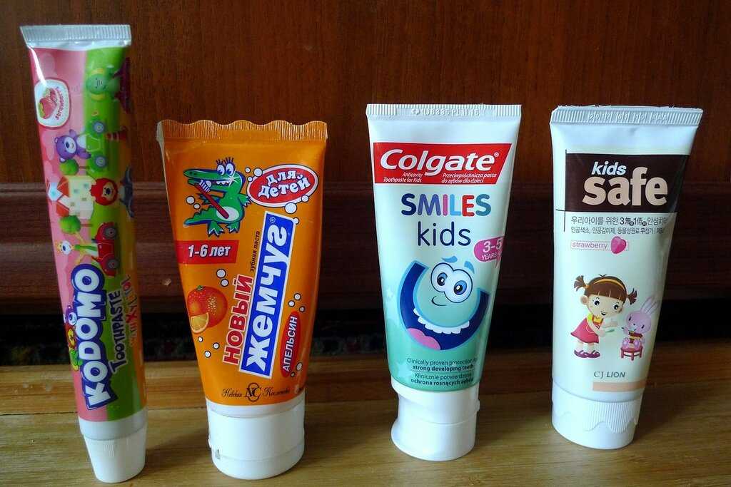 6 лучших детских зубных паст