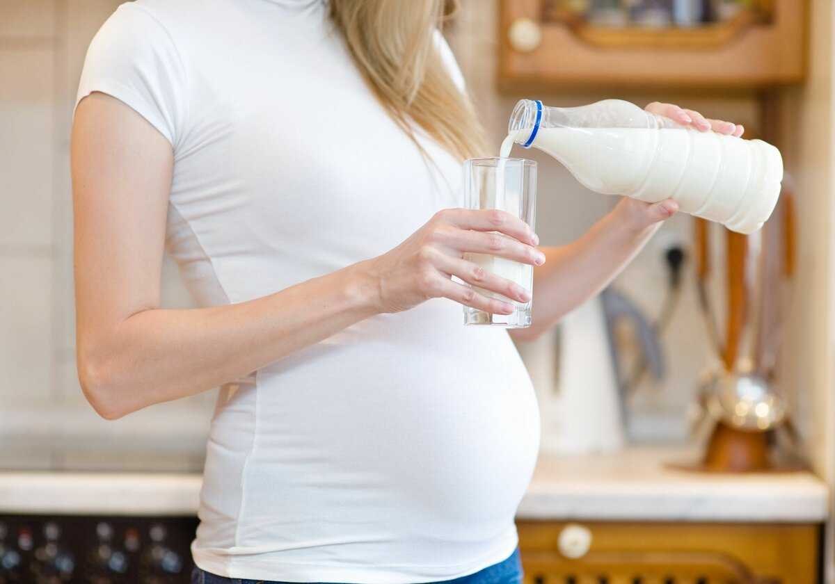 Грудное вскармливание во время беременности. кормление и новая беременность.