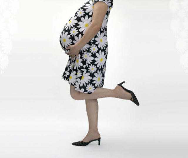 Почему беременным нельзя ходить на каблуках? допустимая высота каблука при беременности