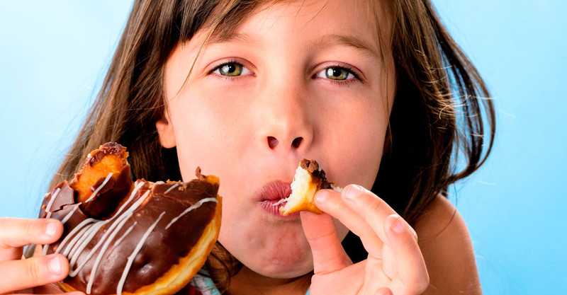 Почему нельзя есть много сладкого взрослым и детям, любопытные факты о сахаре