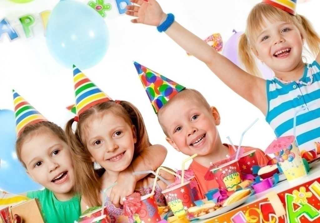 Сценарий дня рождения на 9 лет: конкурсы для детей дома, смешные и веселые игры для мальчиков и девочек. как отметить детский день рождения в домашних условиях?