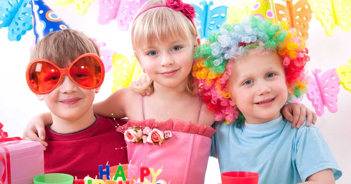Как отметить день рождения ребенка 6 лет? конкурсы для детей дома, смешные и веселые детские игры, сценарий праздника в домашних условиях