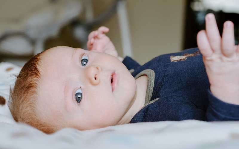 Цвет глаз у новорожденных детей: как и почему он меняется
