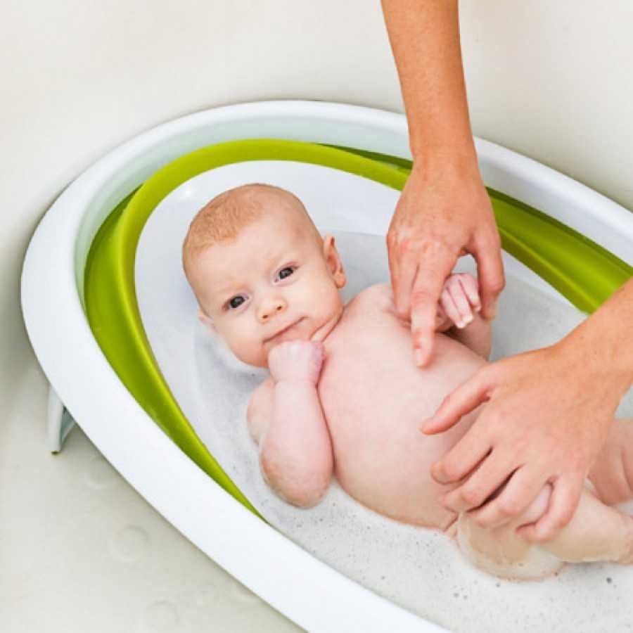 Как правильно купать новорожденного