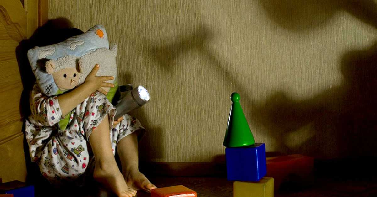 Шпаргалка для родителей: что делать, если ребёнок дружит с фантомом. у ребенка воображаемый друг – это норма или нет?
