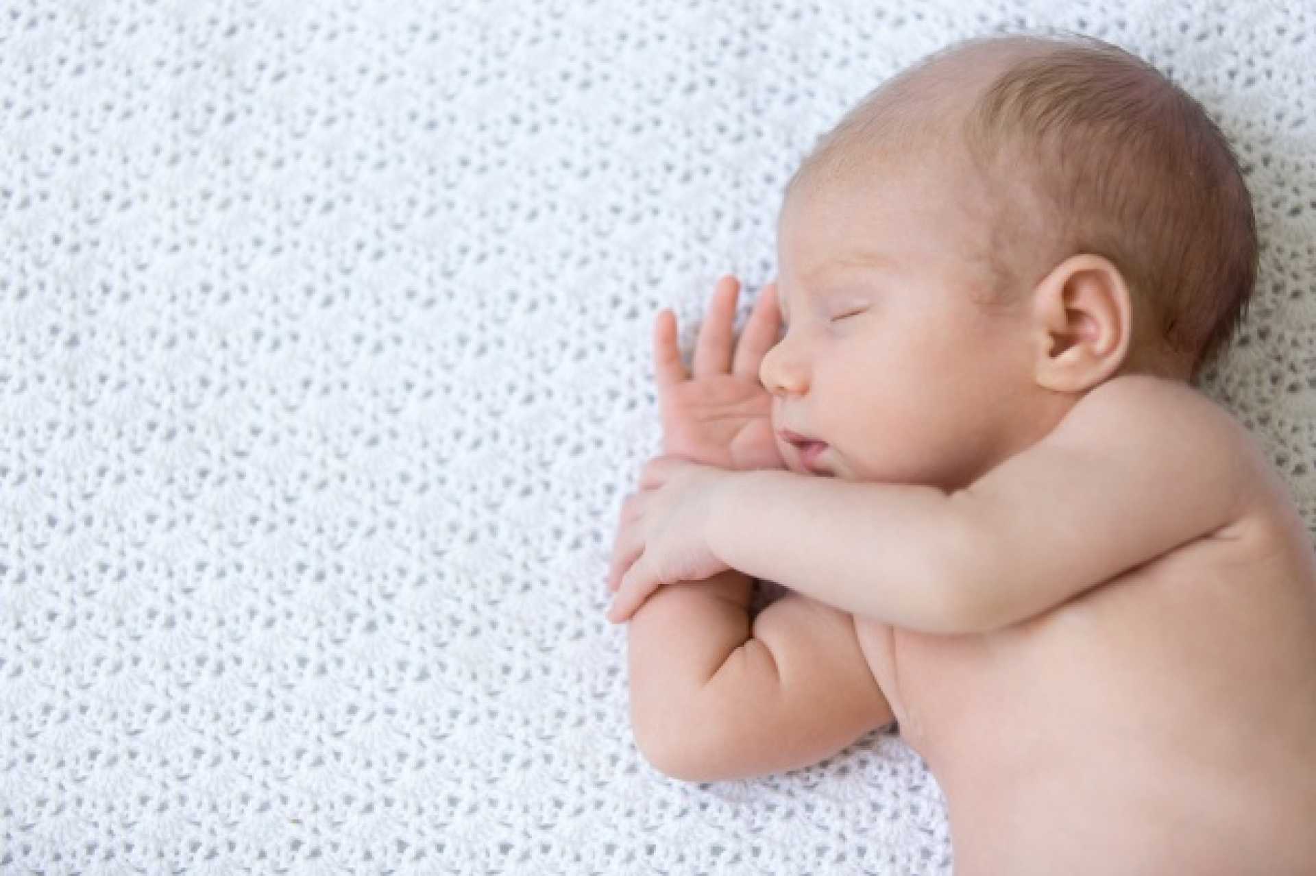 Лекарства от коликов у новорожденных: обзор лучших средст от спазмов в животике