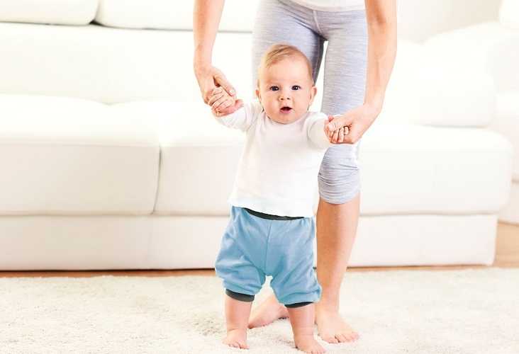 Как научить ребенка ходить: самостоятельно и без поддержки, основные упражнения, в 9, 10, 11 и 12 месяцев, советы комаровского.