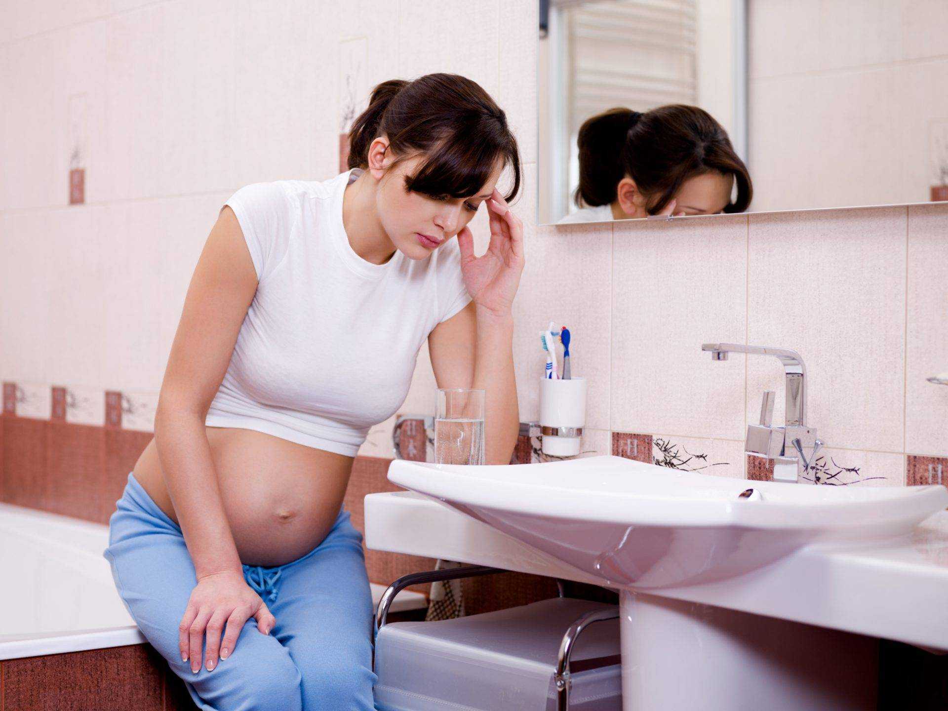 Запоры во время беременности