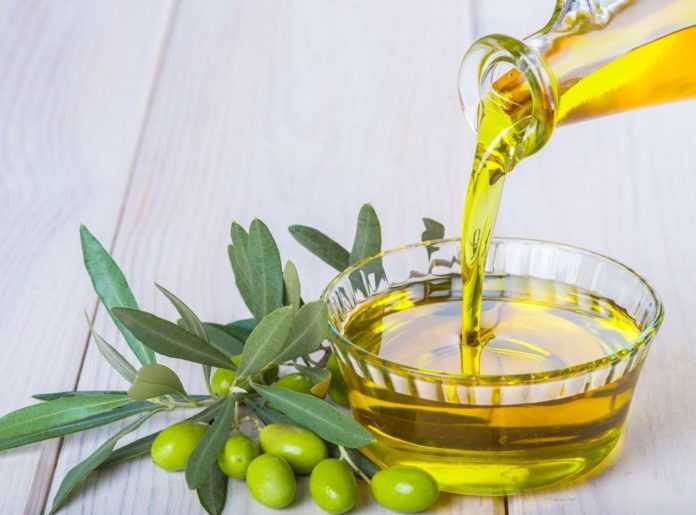 Оливковое масло при беременности: можно ли пить и применять наружно?