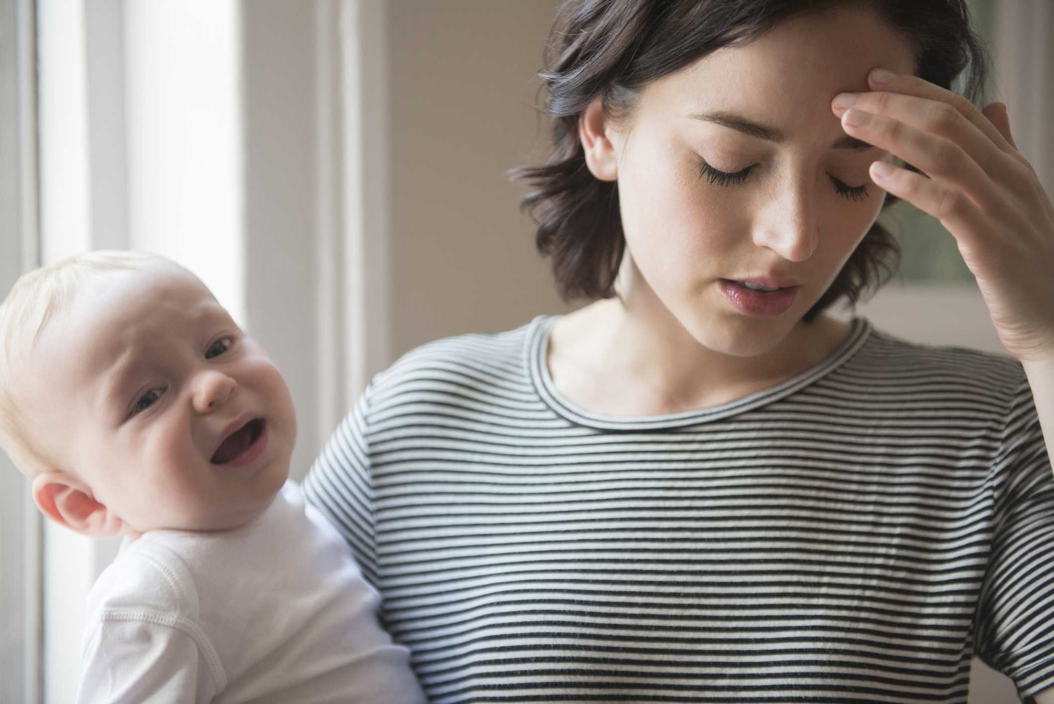 Что делать маме, которая устала и измучена: 5 способов пополнения энергии