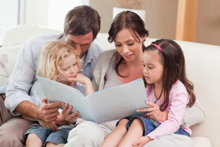 Семейное чтение в библиотеке: особенности, идеи и программа
