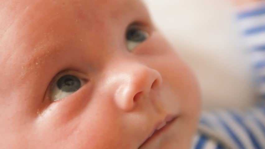 Цвет глаз у новорожденного: как его узнать и в каком возрасте?