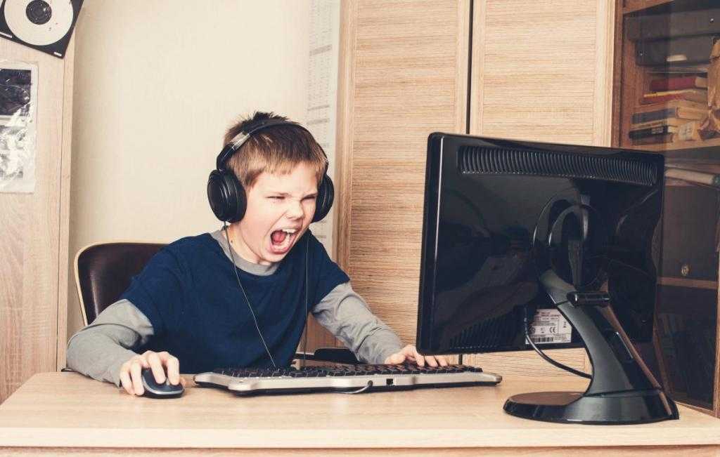 Почему дети играют в компьютерные игры: 4 причины