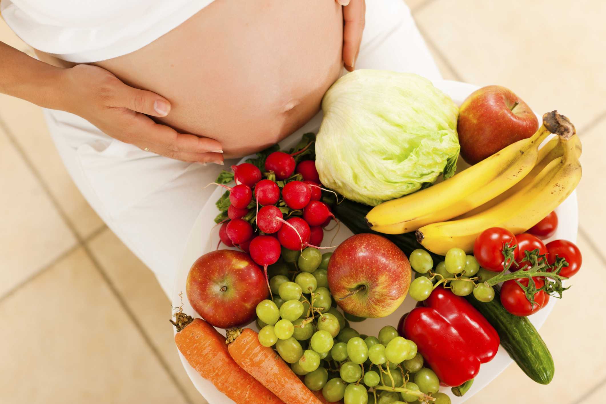 Как организм будущей мамы реагирует на груши при беременности Как употреблять фрукт чтобы получить максимум пользы и избежать негативных последствий их приема