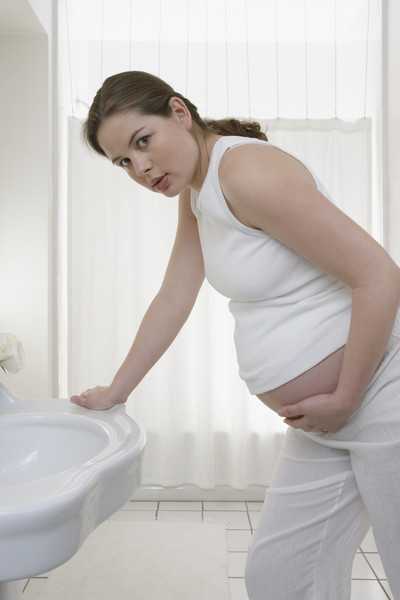 Понос при беременности - что делать, если понос во время беременности на ранних или поздних сроках