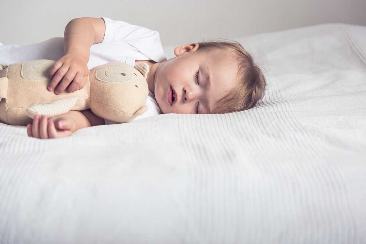 Ребенок долго засыпает: что делать?  | уроки для мам
