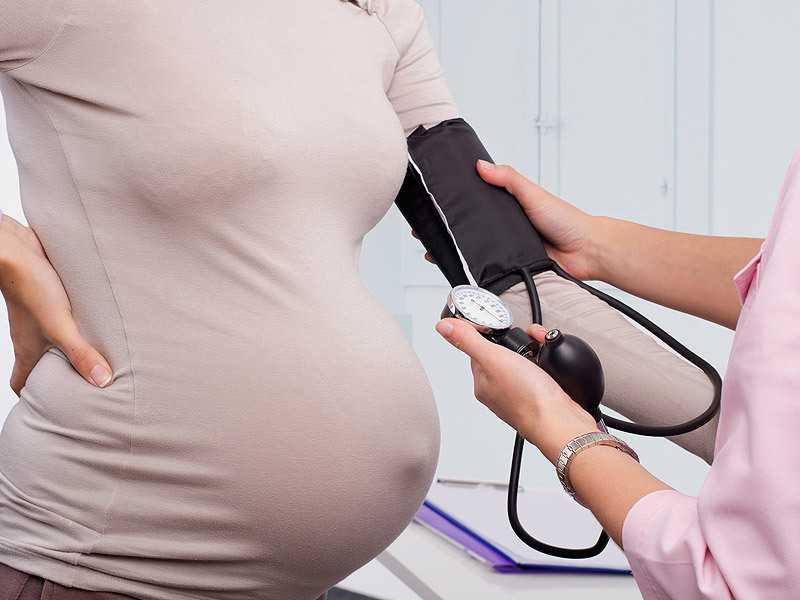 Повышенное давление при беременности: причины и лечение