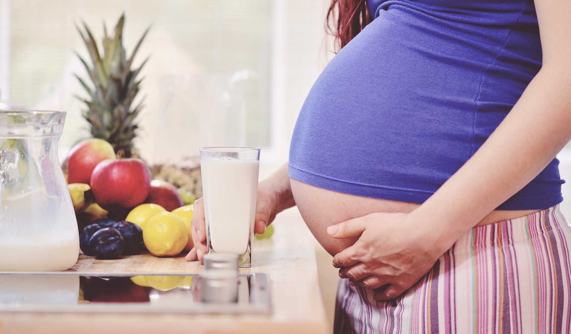 Черешня при беременности: можно ли есть ее в 1, 2 и 3 триместрах?