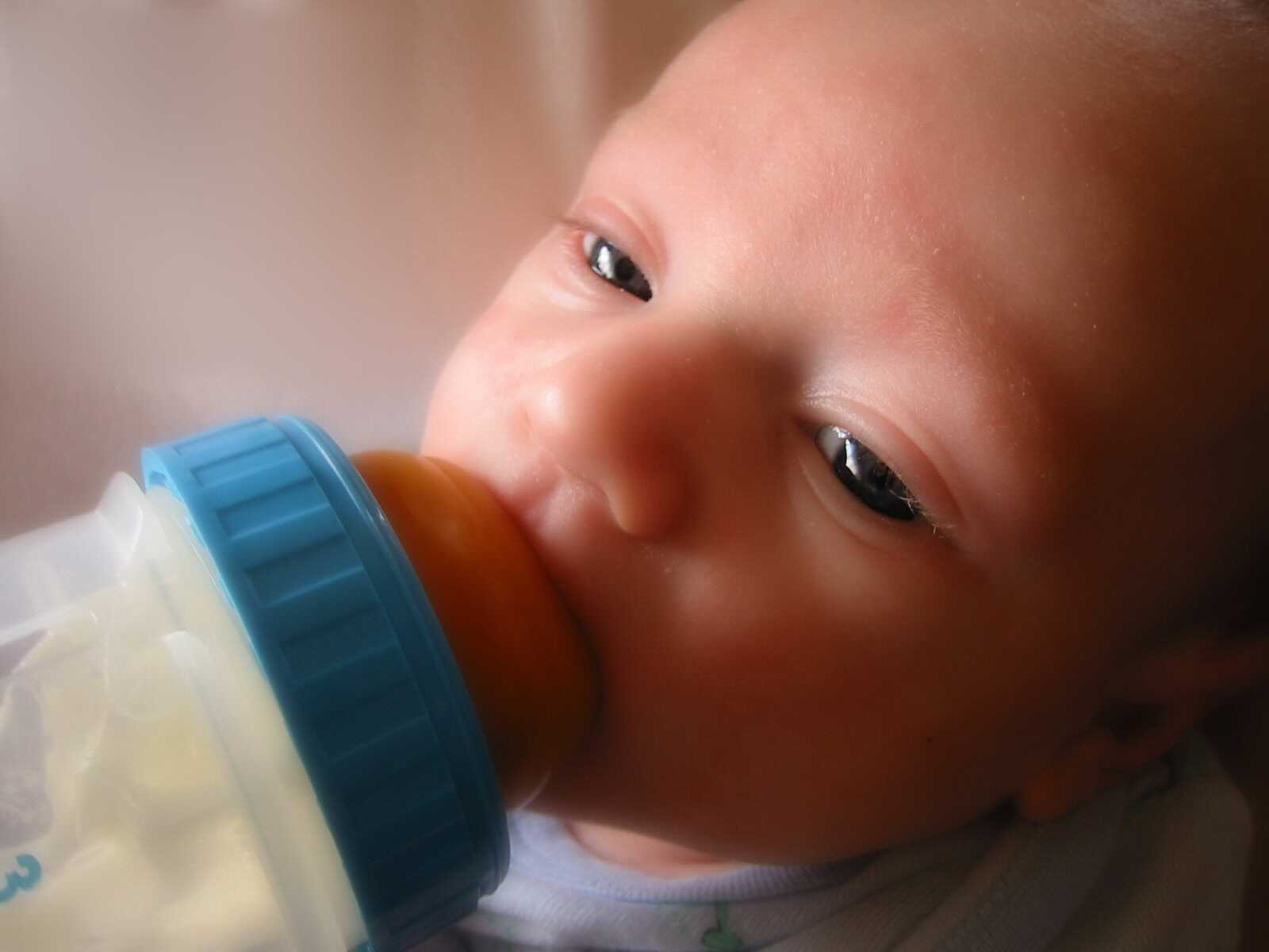 Икота у новорожденных: советы по устранению и рекомендации