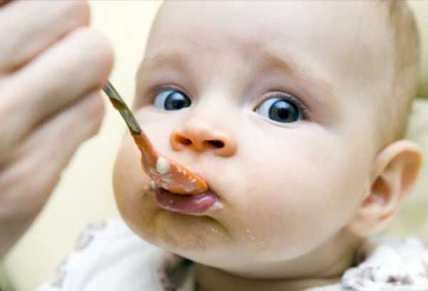 Комаровский - как научить ребенка жевать и глотать: как самостоятельно кушать ложкой