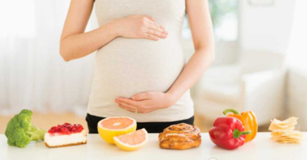 Почему беременным нельзя есть бананы и виноград. вредные фрукты при беременности