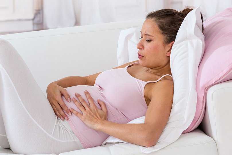 Почему на 38 неделе беременности тянет низ живота как при месячных