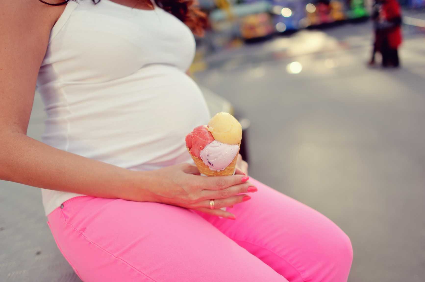 Мороженое при беременности: польза и вред, рецепты в домашних условиях - spuzom.com