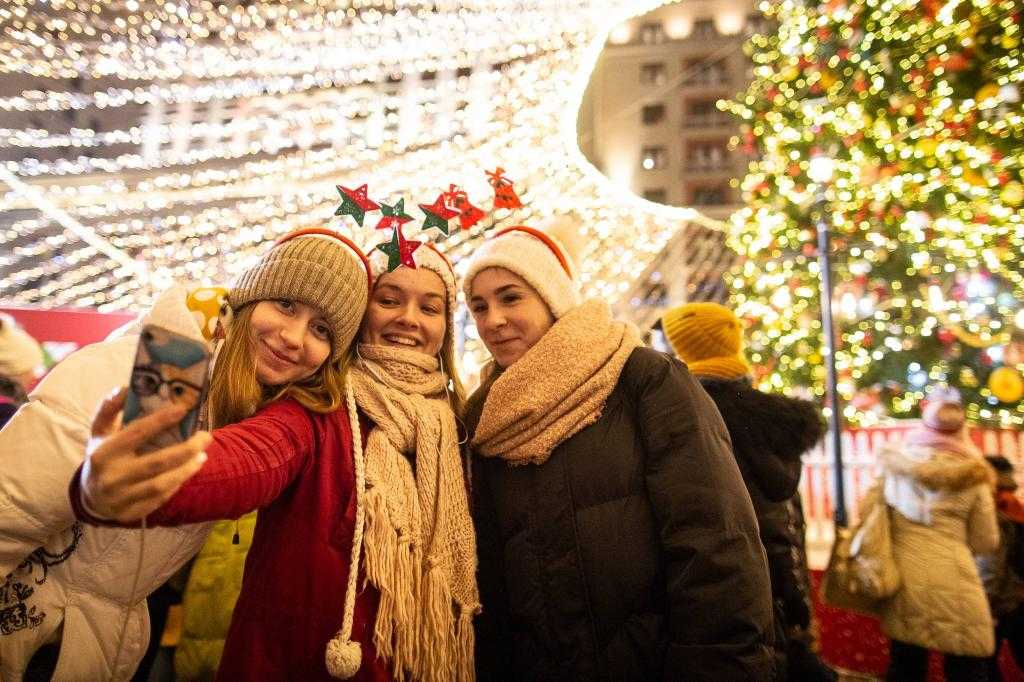 Где отметить новый год с детьми и провести их зимние каникулы 2020 в россии и за границей недорого
