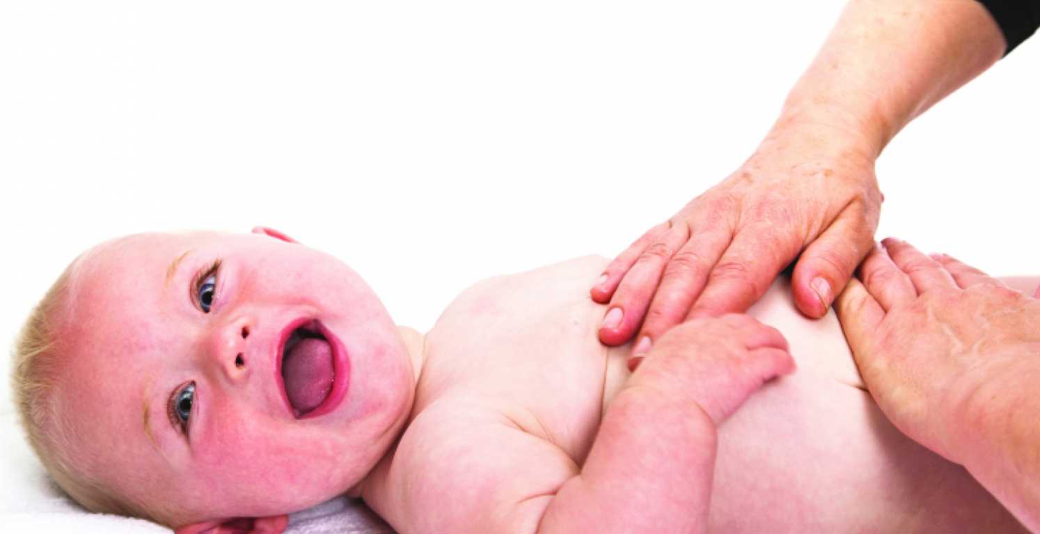 Что делать при коликах у новорожденного
