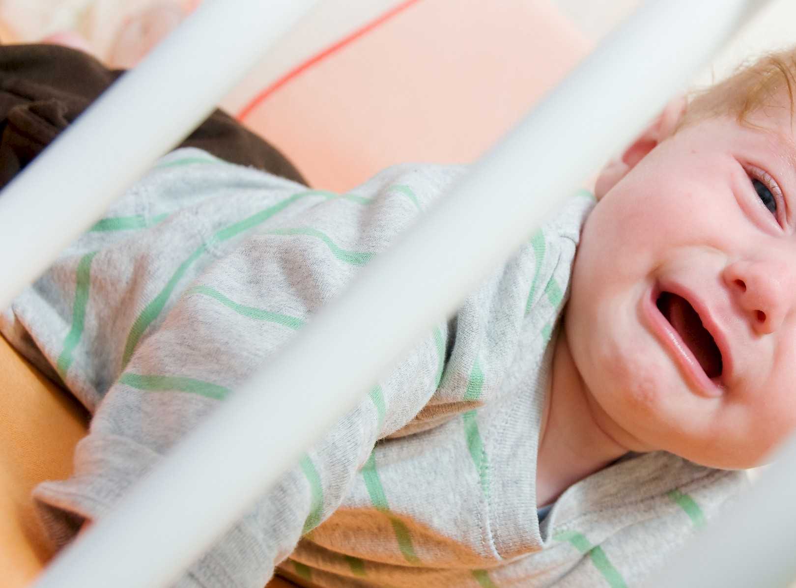 Ребенок 1.5 года плохо спит ночью: признаки и причины нарушений