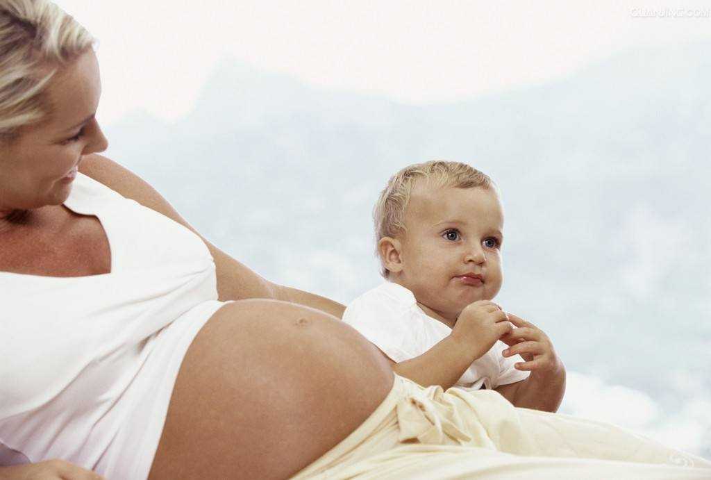 Можно ли забеременеть после родов: сразу при грудном вскармливании