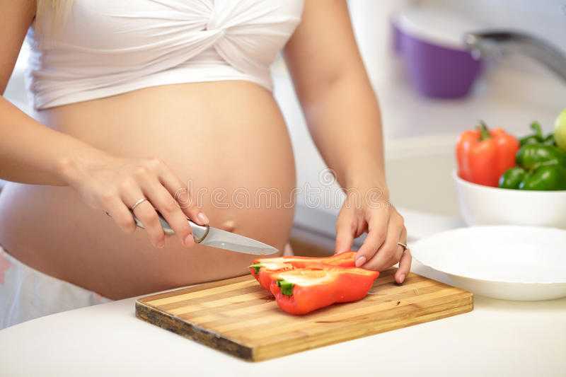 Можно ли есть острое при беременности