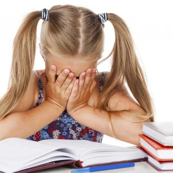 Синдром отличника: нужно ли заставлять ребенка учиться на одни пятерки?