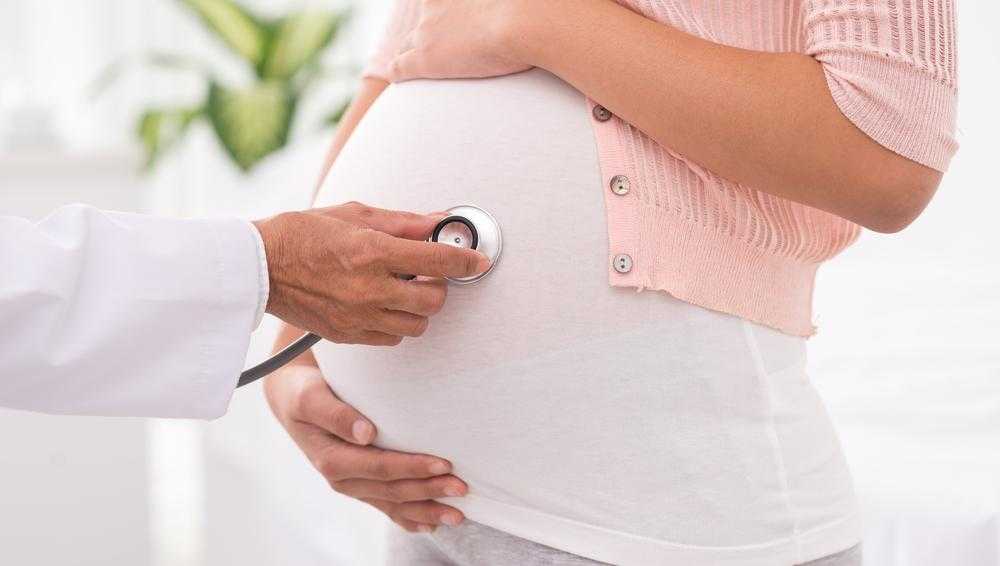 Когда начинает шевелиться ребенок при 2 беременности: на каком сроке можно почувствовать шевеления плода повторнобеременным, при третьей беременности