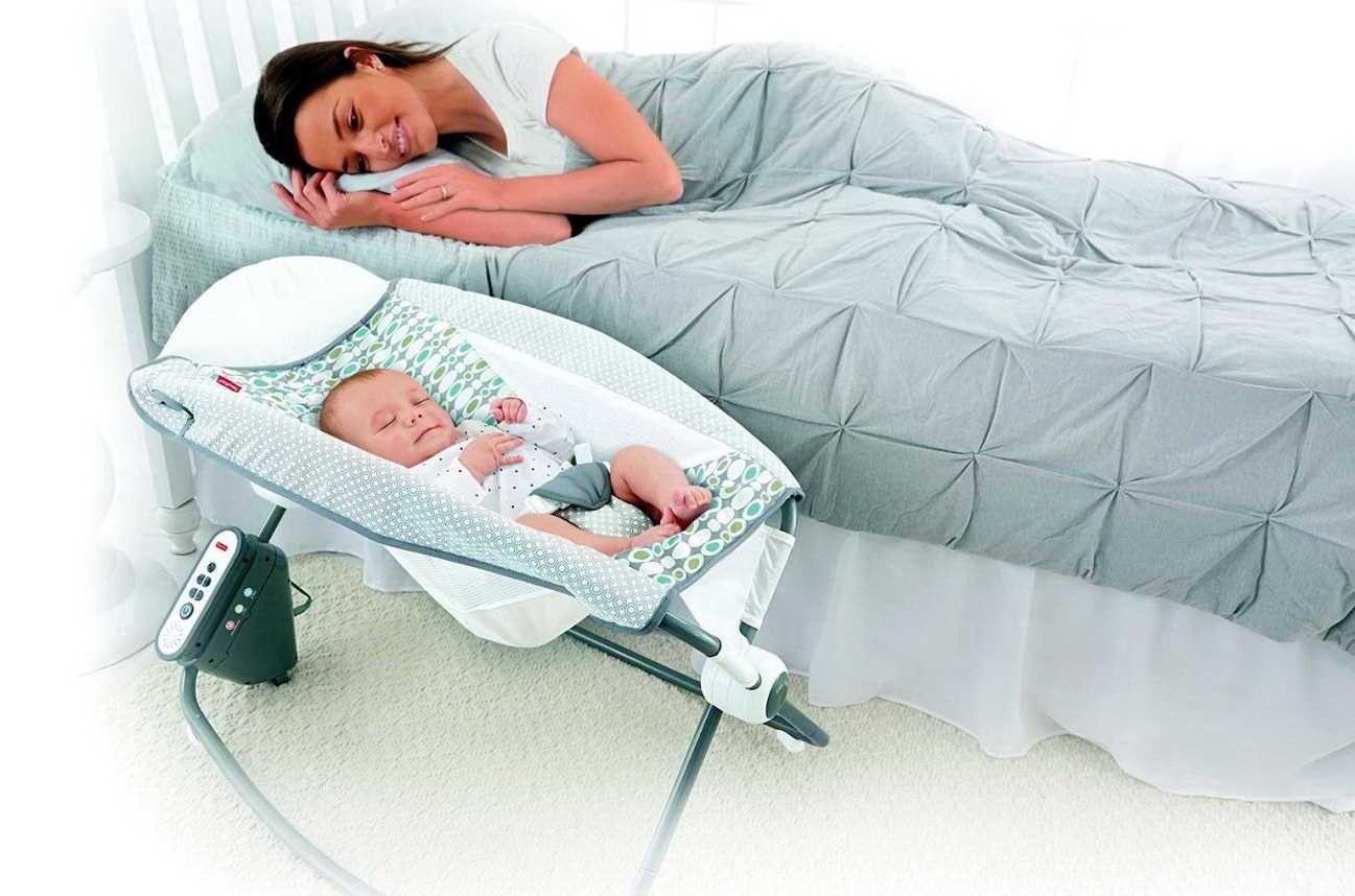 Какой матрас выбрать для кроватки новорожденного