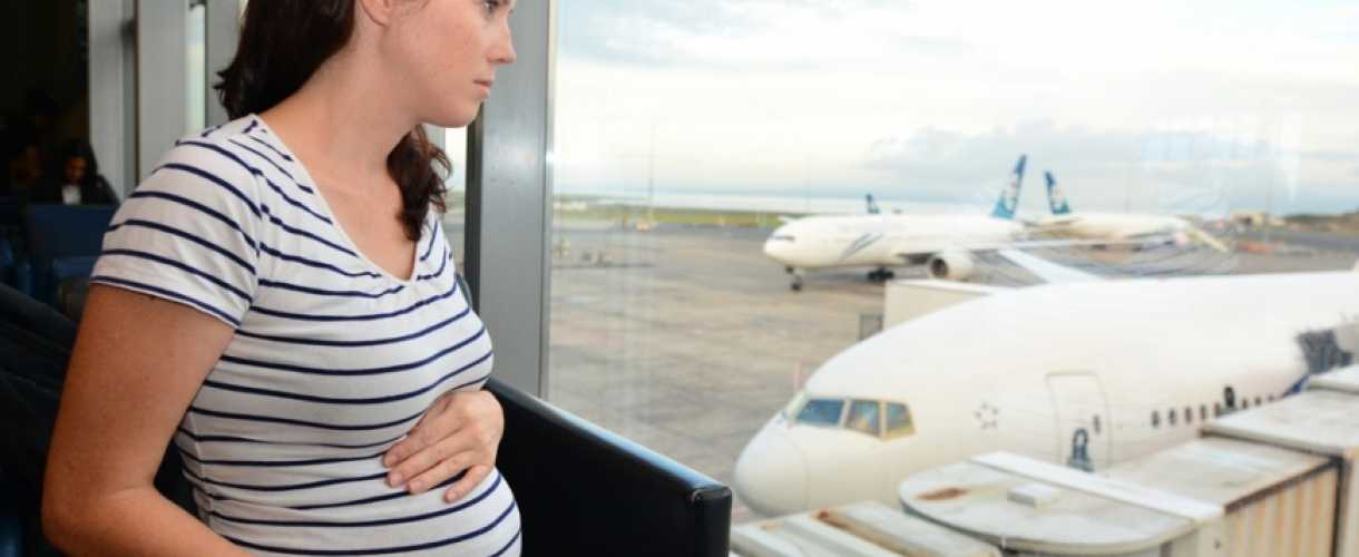 Особенности авиаперелетов во время беременности