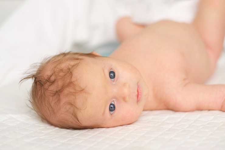 Меняется ли цвет глаз у новорожденных детей